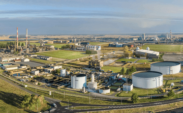 Energy transition Total is investing more than €500 million to convert its Grandpuits refinery into a zero-crude platform for biofuels and bioplastics